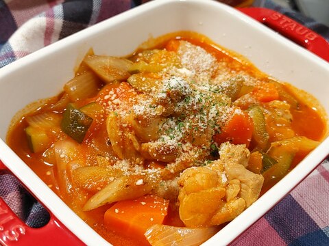 ストウブDe〜チキンと野菜のトマジュー煮込